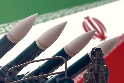 Proche-Orient : L’Iran à la croisée des chemins après « l’Opération Bouclier de Fer »